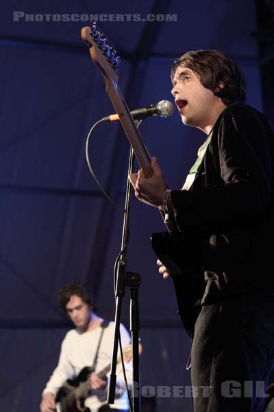 THE STRANGE BOYS - 2009-07-29 - PAREDES DE COURA (Portugal) - Praia do Tabuao - 